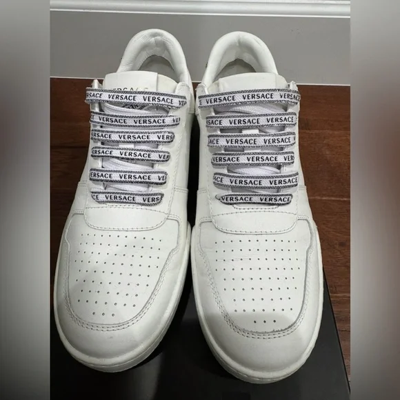 Men's Authentic Versace White w/Logo - Picture 6 of 9